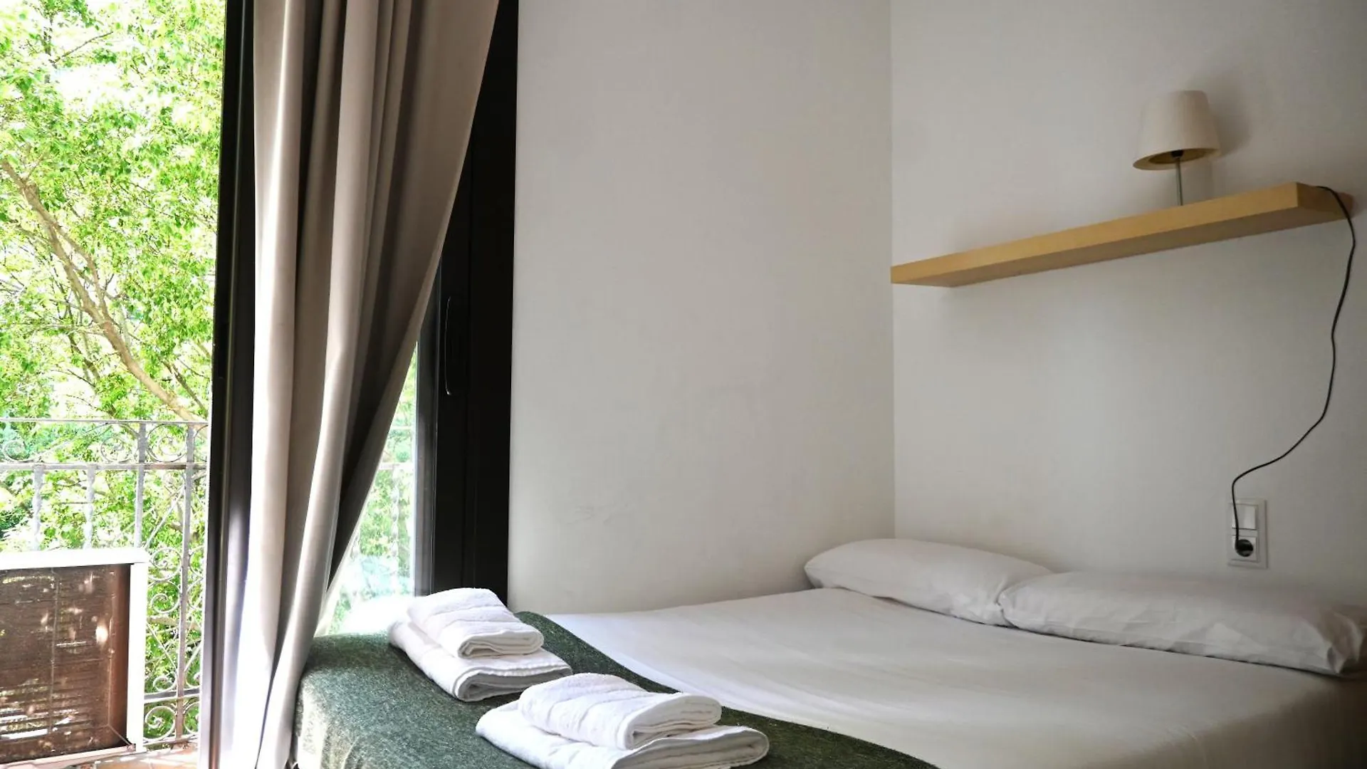 Homenfun Barcelona Sants Estacion Apartment